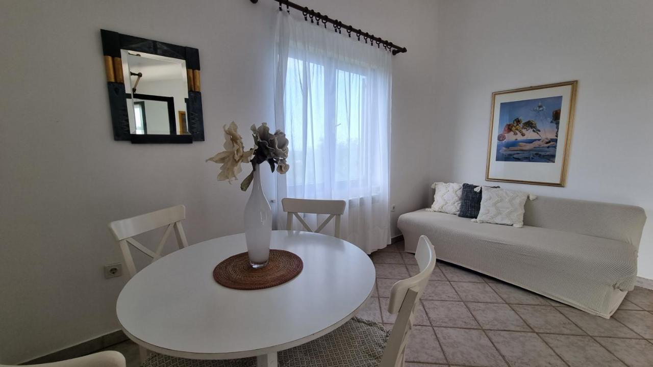 Apartments Lav Umag Room photo